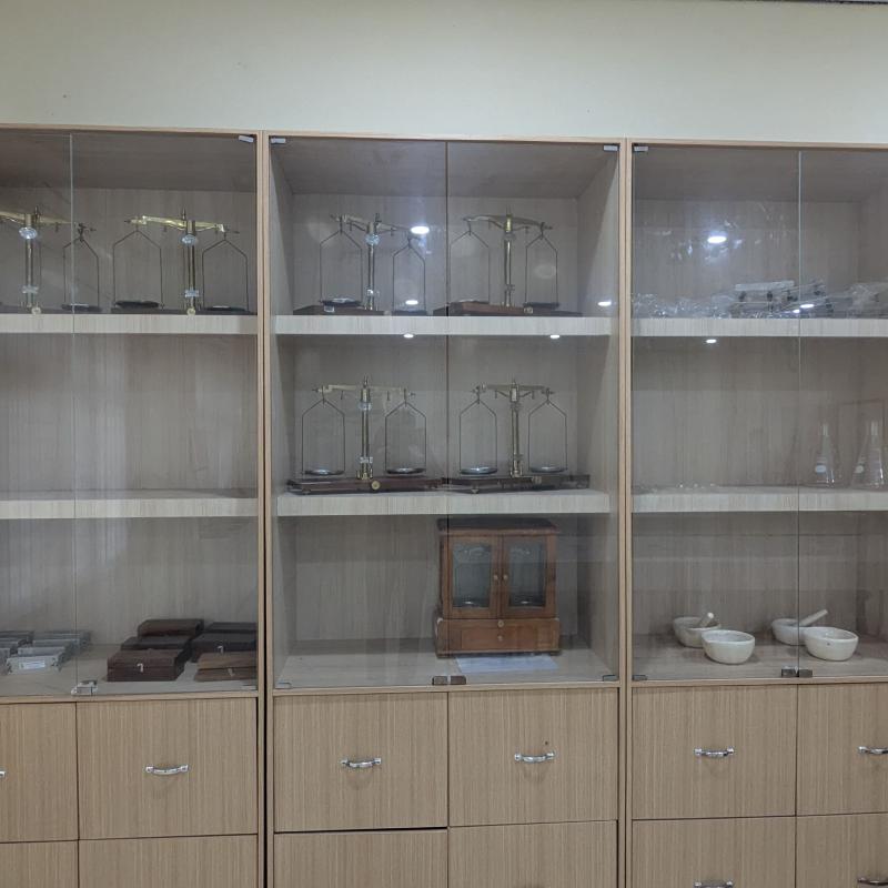 Laboratorium Farmasi 1