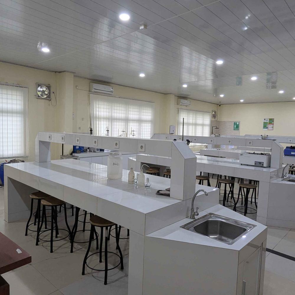Laboratorium Kedokteran 12
