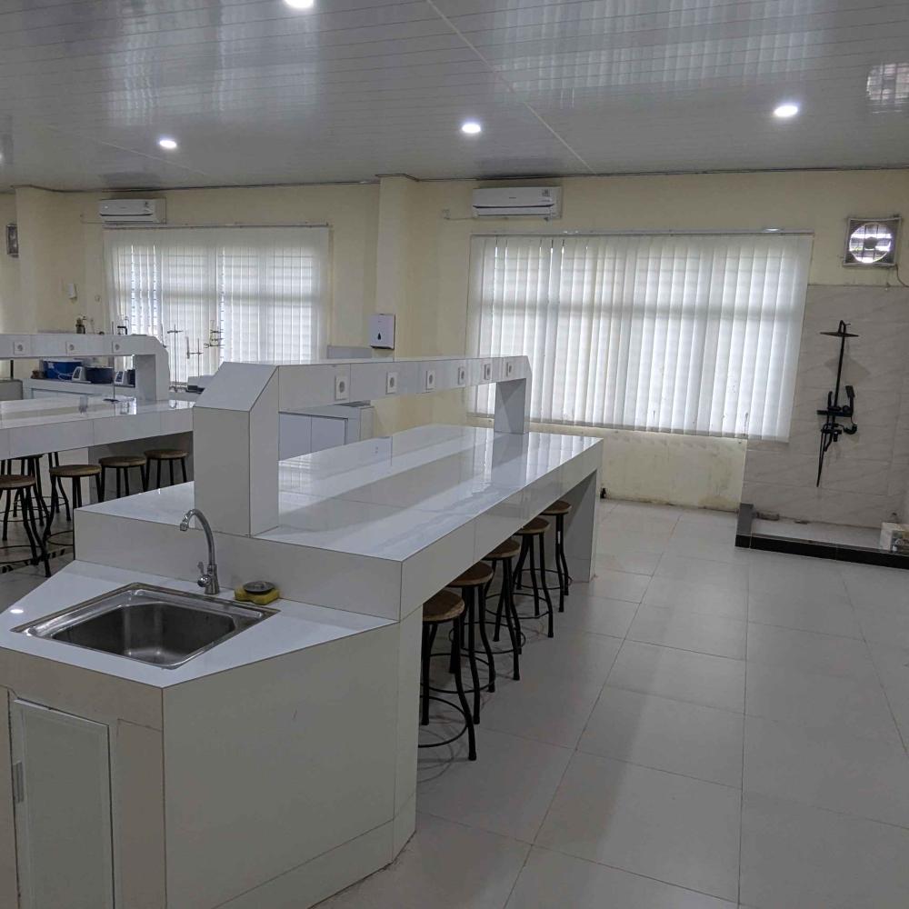 Laboratorium Kedokteran 14