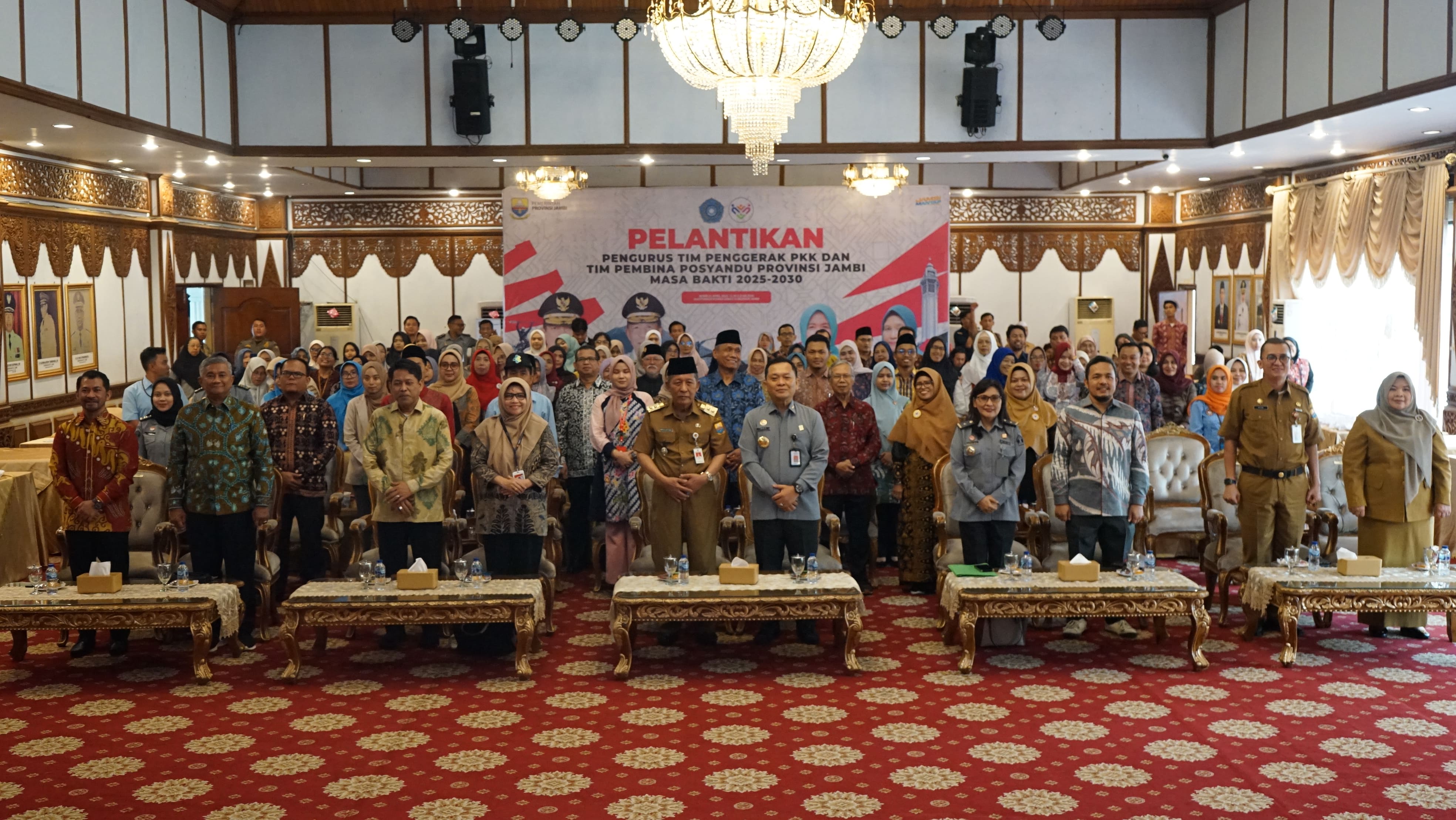 PENANDATANGANAN: Nota Kesepahaman (MoU) Kantor Wilayah Kementrian Hukum Jambi dengan Universitas Adiwangsa Jambi dan Perguruan Tinggi dI Provinsi Jambi