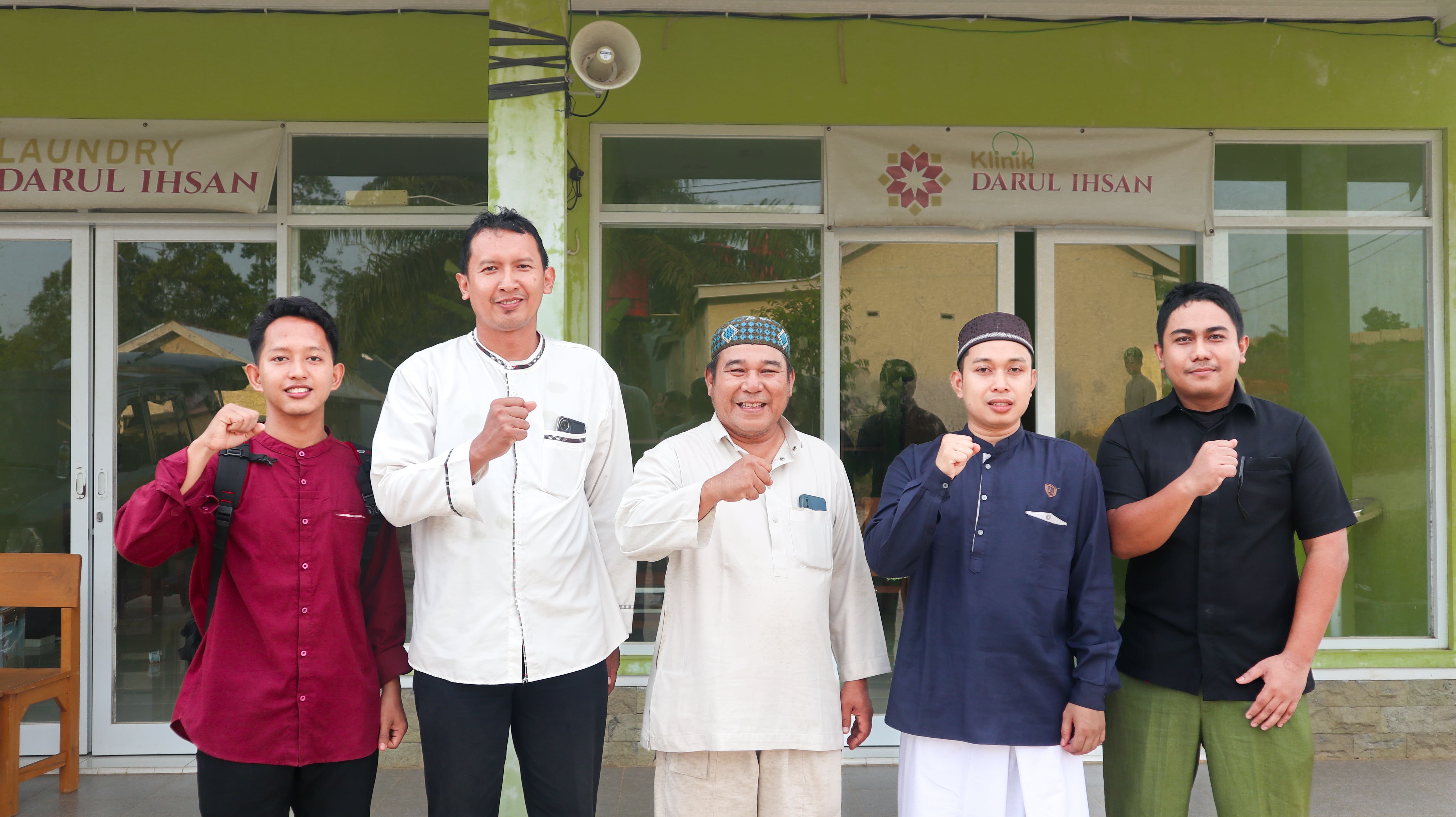PENGABDIAN MASYARAKAT: Fakultas Kedokteran dan Ilmu Kesehatan Universitas Adiwangsa Jambi di Pondok Pesantren Darul Ihsan Islamic Center