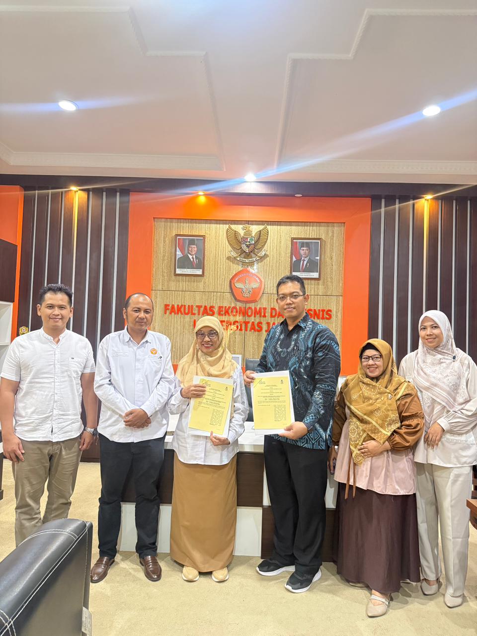 Penandatanganan MoA FE UNAJA dan FEB UNJA Perkuat Kolaborasi Akademik