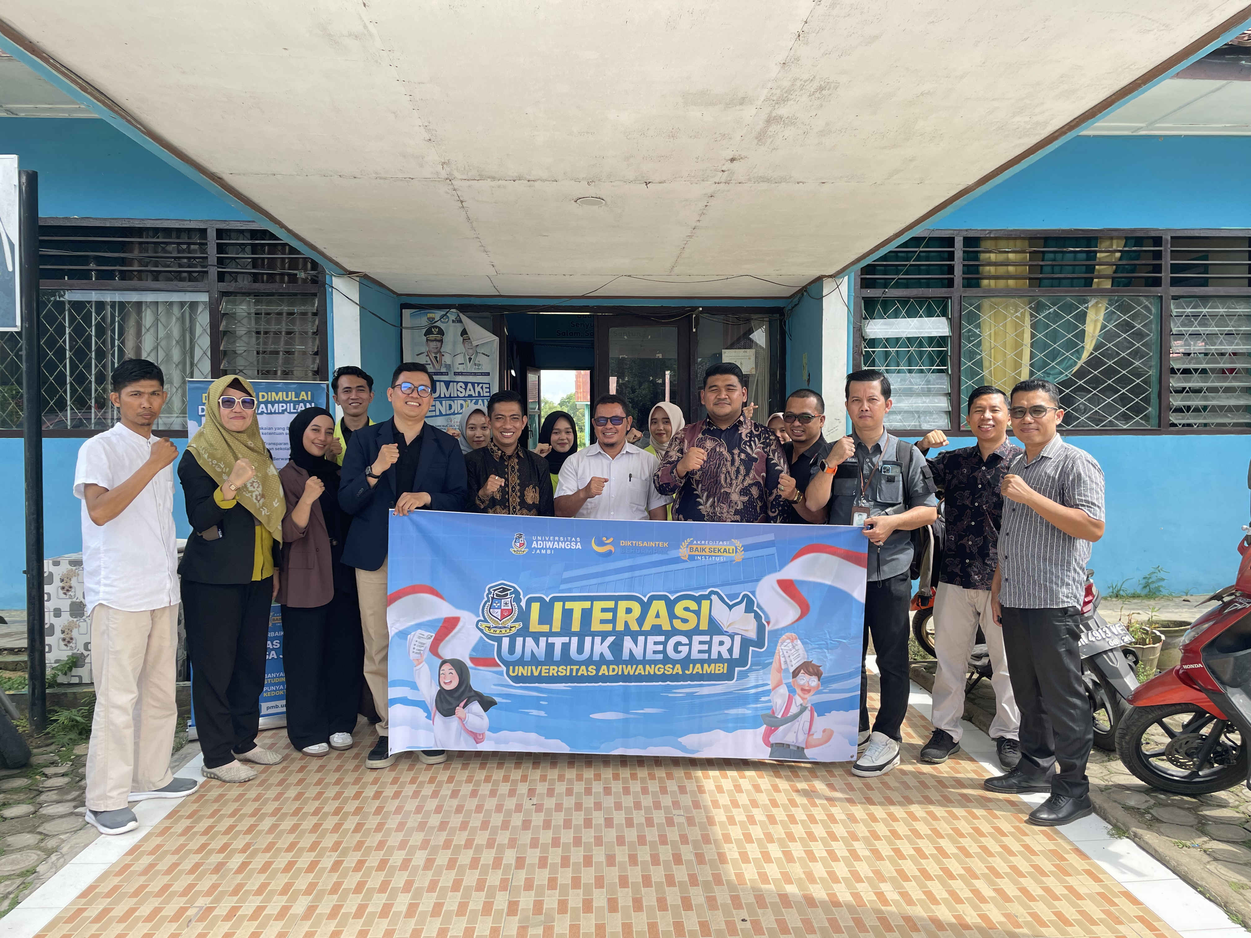 Kampus Swasta Terbaik di Jambi: Universitas Adiwangsa Jambi Gelar Program Literasi Untuk Negeri di SMAN 7 Kota Jambi bersama Empat Program Studi Unggulan