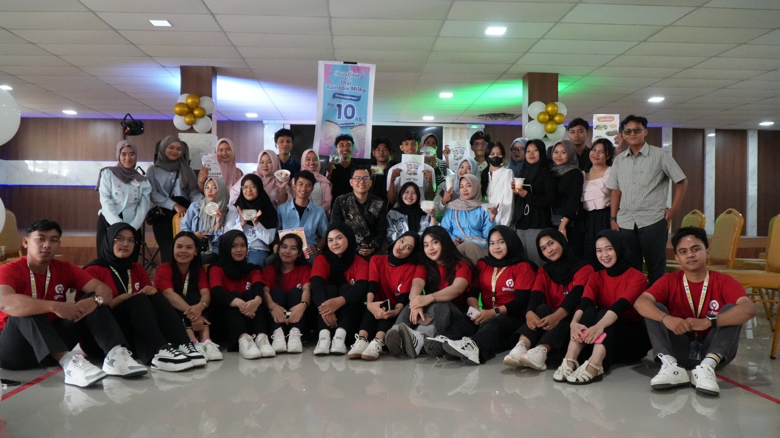 Universitas Adiwangsa Jambi Gelar Food and Fashion Festival sebagai Implementasi Sociotechnopreneurship Mahasiswa
