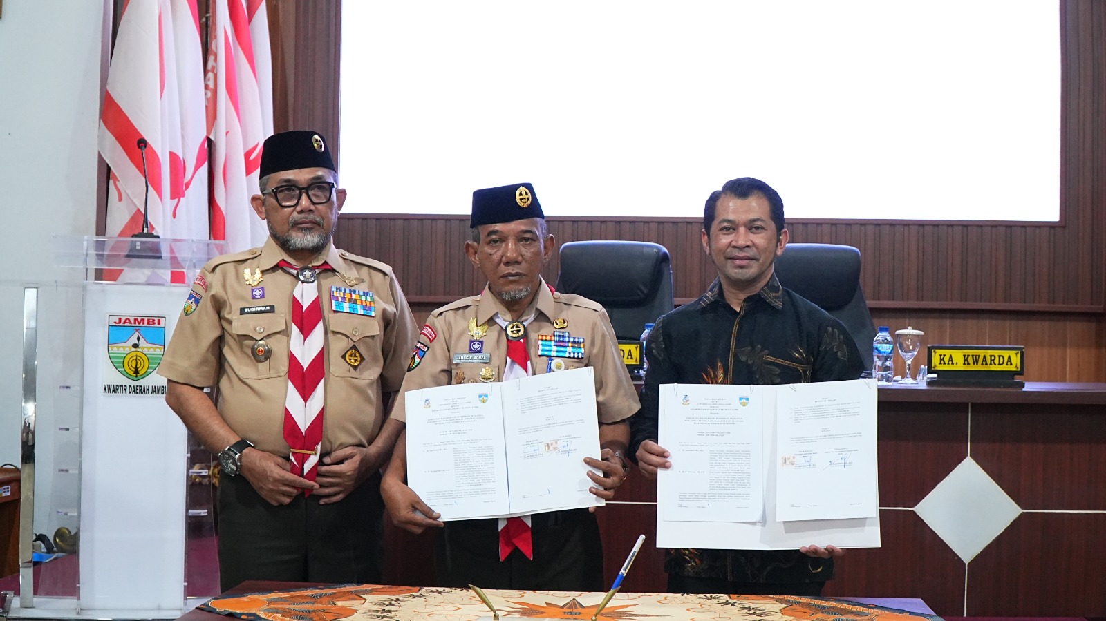 Penandatanganan MoU UNAJA dan Kwarda Pramuka Jambi Perkuat Kolaborasi Pendidikan dan Pengabdian