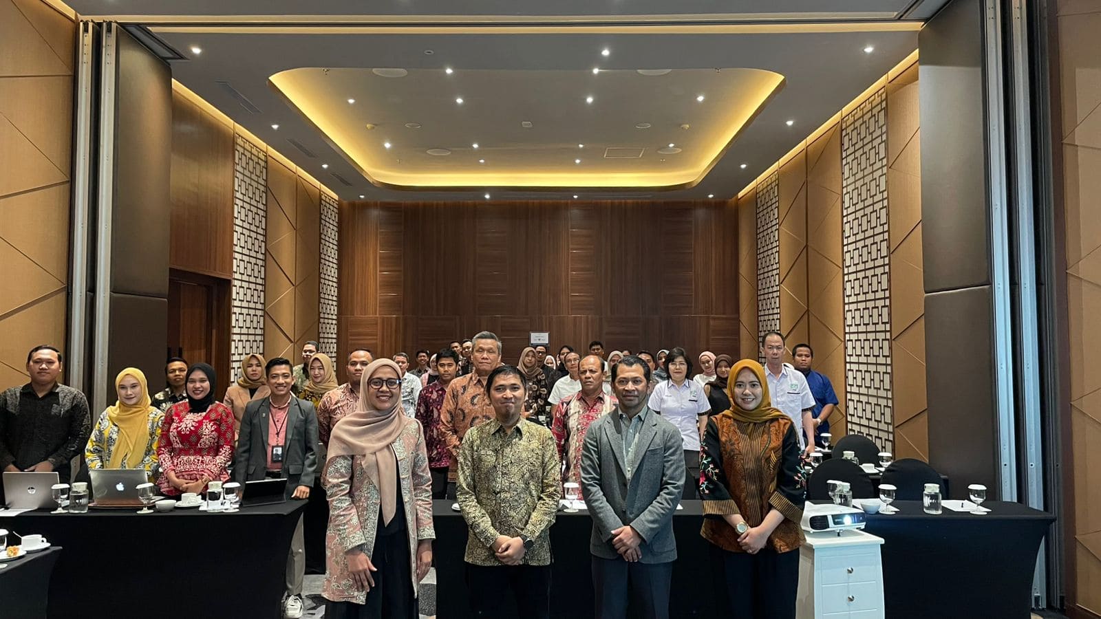 FOCUS GROUP DISCUSSION: Peninjauan Kurikulum Berbasis Outcome Based Education (OBE) di Fakultas Hukum dan Ekonomi Bisnis Universitas Adiwangsa Jambi