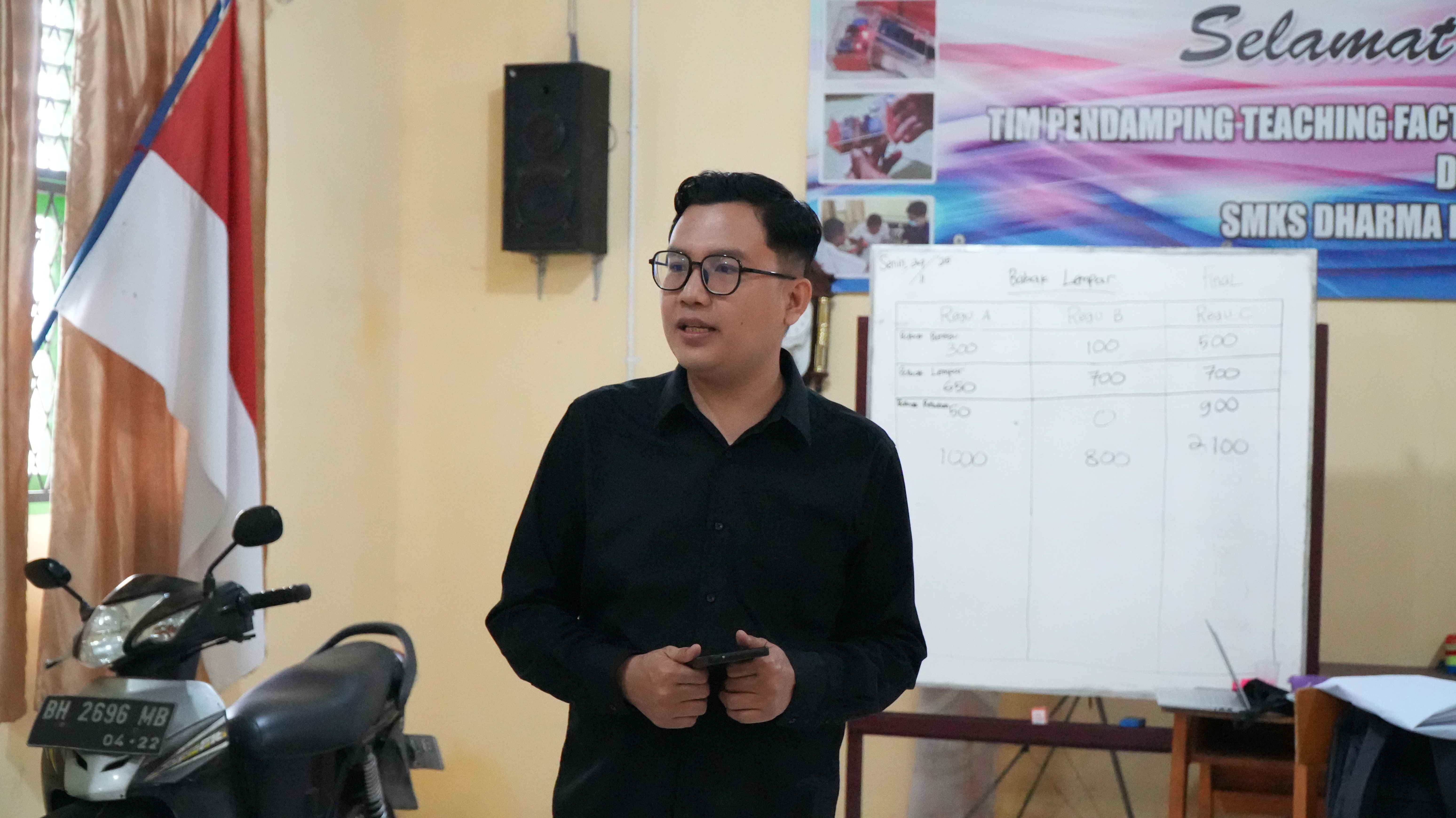 Universitas Adiwangsa Jambi  Gelar Literasi Untuk Negeri di SMA & SMK DB 3 Kota Jambi