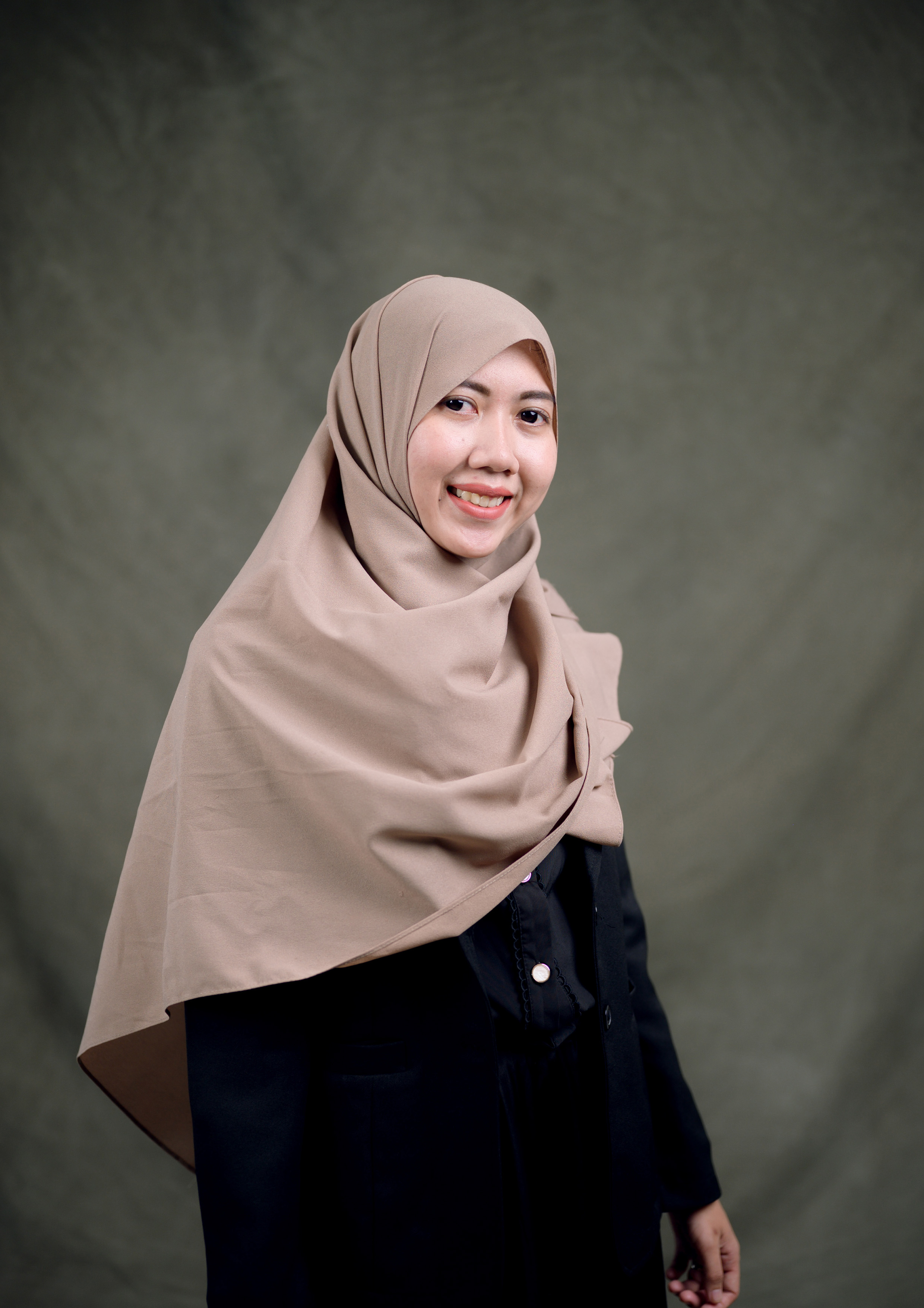 apt. Eka Syafitri, M.Farm